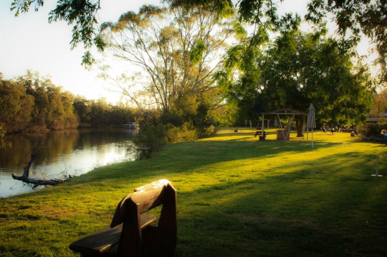 Cadell On The Murray Motel Moama Exterior photo